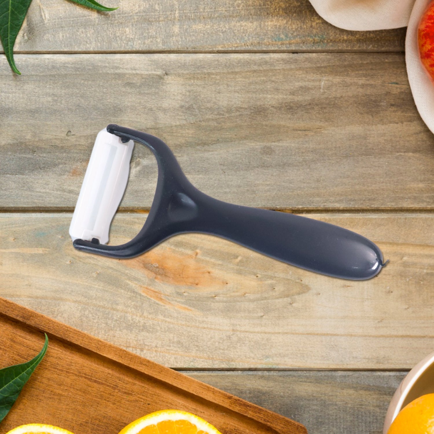 6 Pcs Professional Kitchen Knife Set with Chef Knives, Cleaver, Peeler & Scissors 6 Pcs Professional Kitchen Knife Set with Chef Knives, Cleaver, Peeler & Scissors